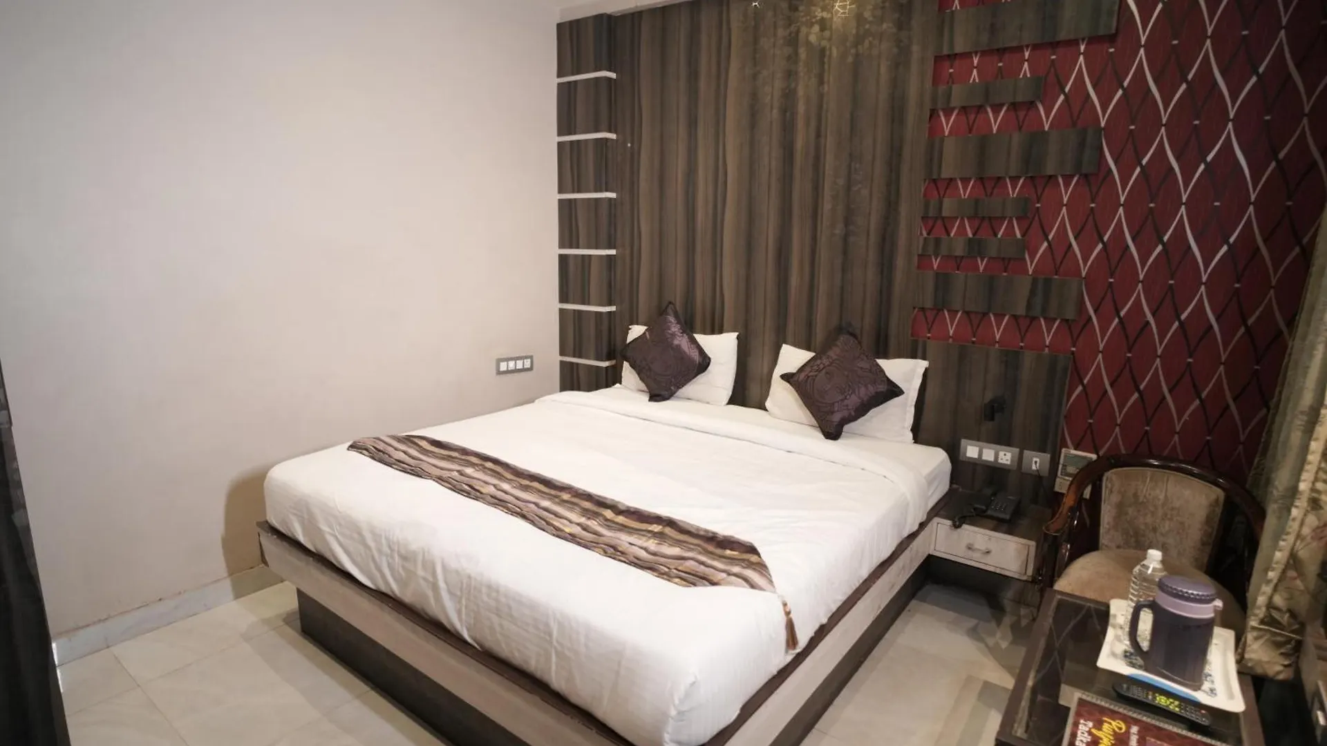 Hotel Rajkamal Near Varanasi Railway Station