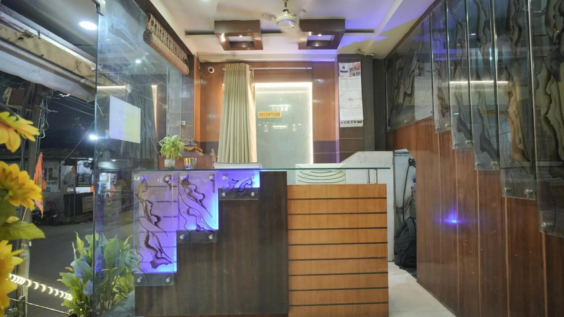 Hotel Rajkamal Near Varanasi Railway Station